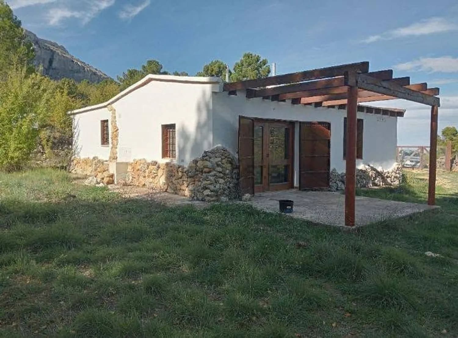 Finca rústica en venta en confrides