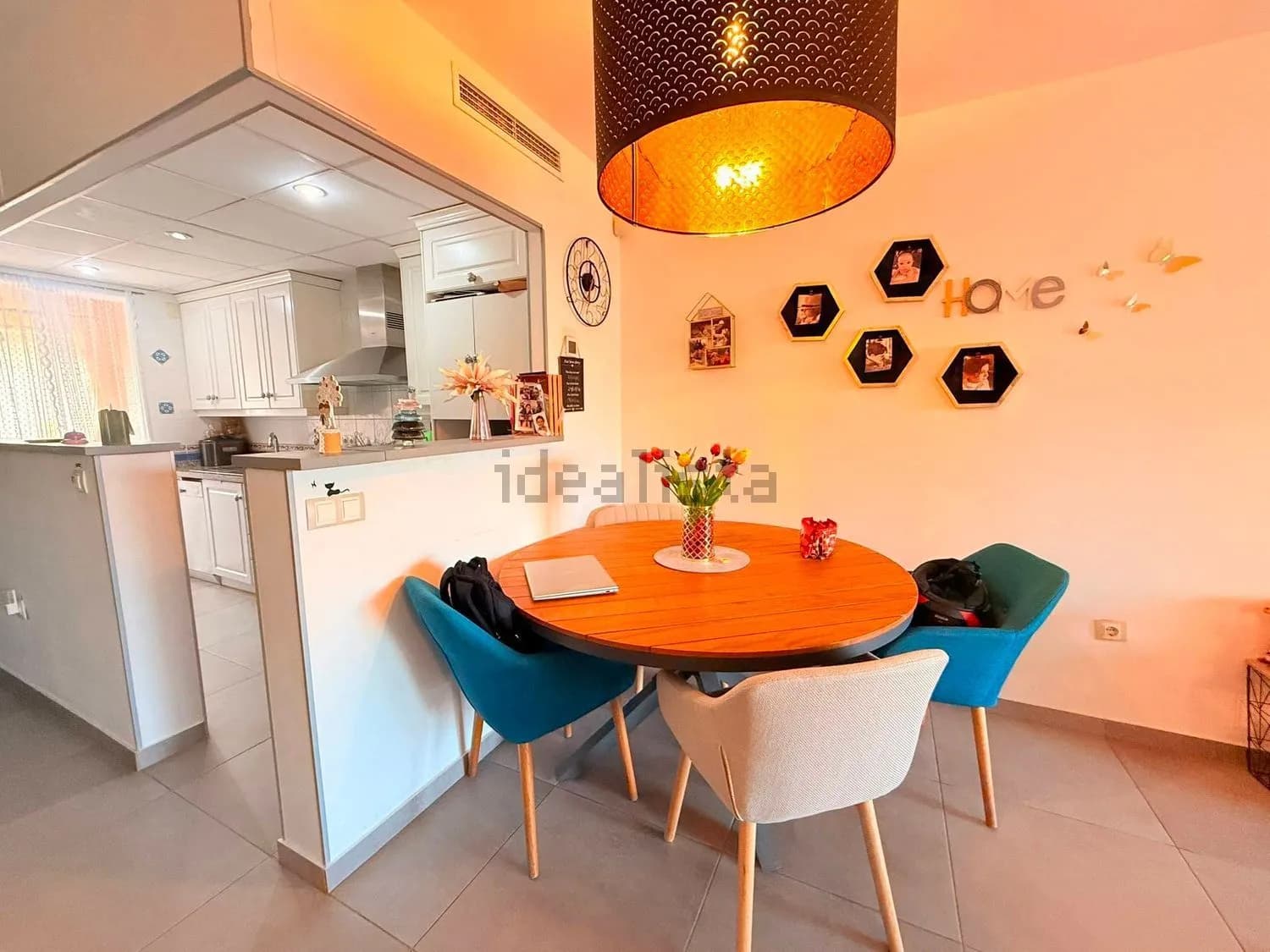 Chalet adosado en venta en Calle Atenas